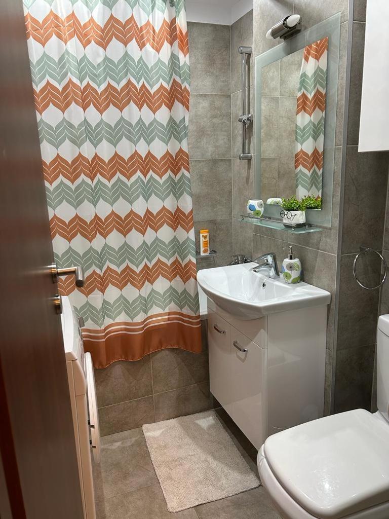 Studio Carol - Rond Baba Novac Apartment บูคาเรสต์ ภายนอก รูปภาพ